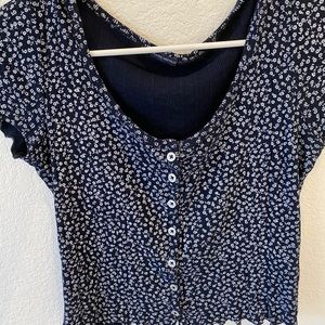 brandy melville blue button top with flowers